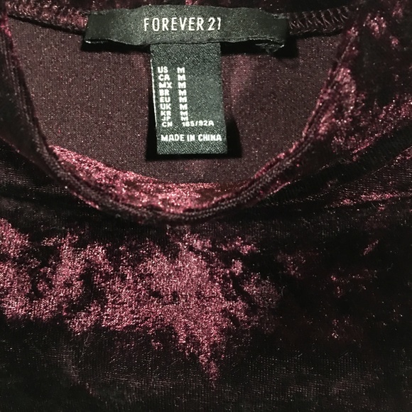 FOREVER 21 Burgundy Crushed Velvet Crop Top M - Picture 4 of 7